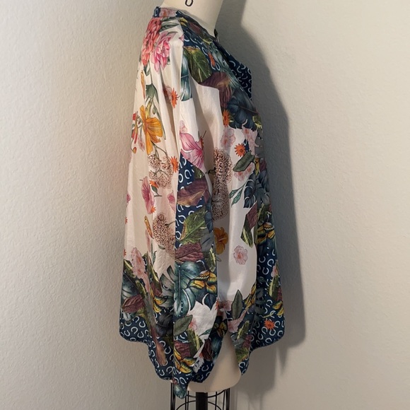 Johnny Was Blouse - Picture 2 of 4